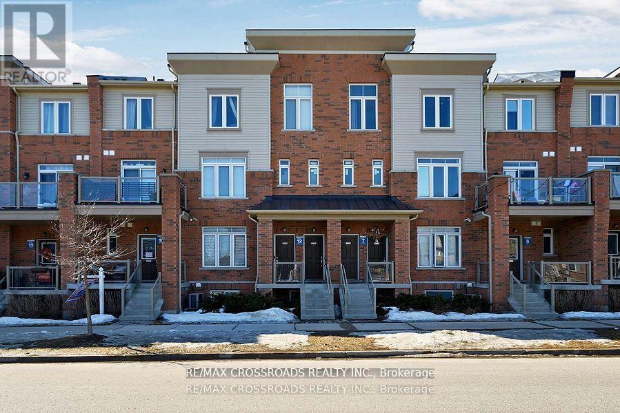 Photo 1 of 30 — 12 - 2726 WILLIAM JACKSON DRIVE Unit 12, Pickering (Duffin Heights), ON L1X0E6