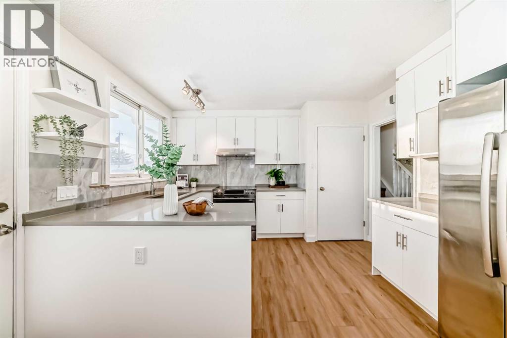 5640 Travis Street NE