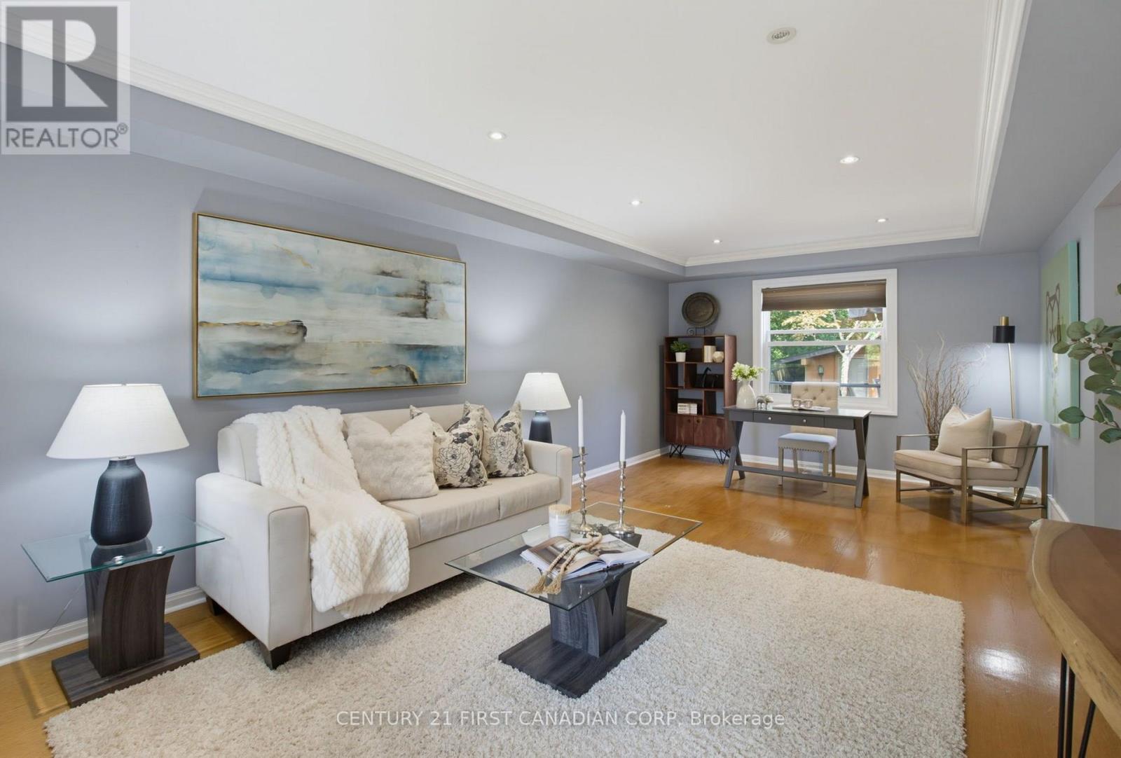8 MEREDINE CRESCENT E