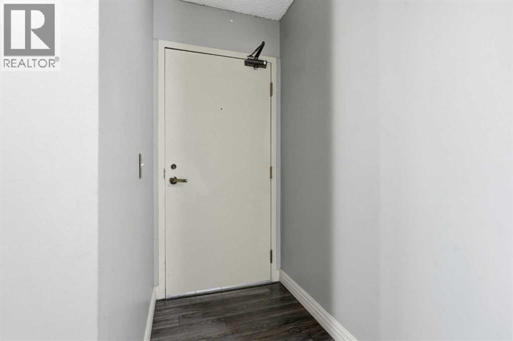 406, 145 Point Drive NW
