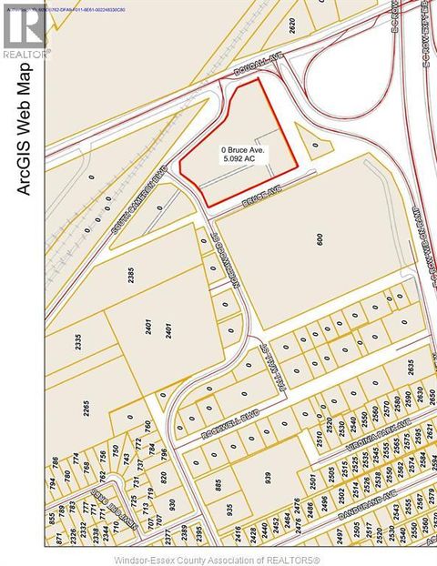 V/L BRUCE AVENUE Windsor ON N9B3P6