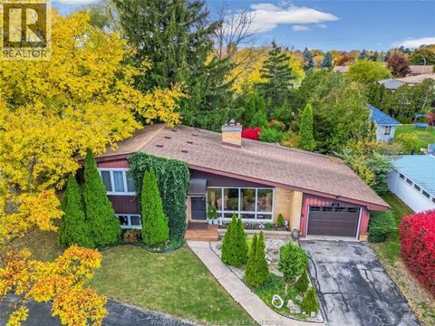 281 Grace Tecumseh ON N8N2G6