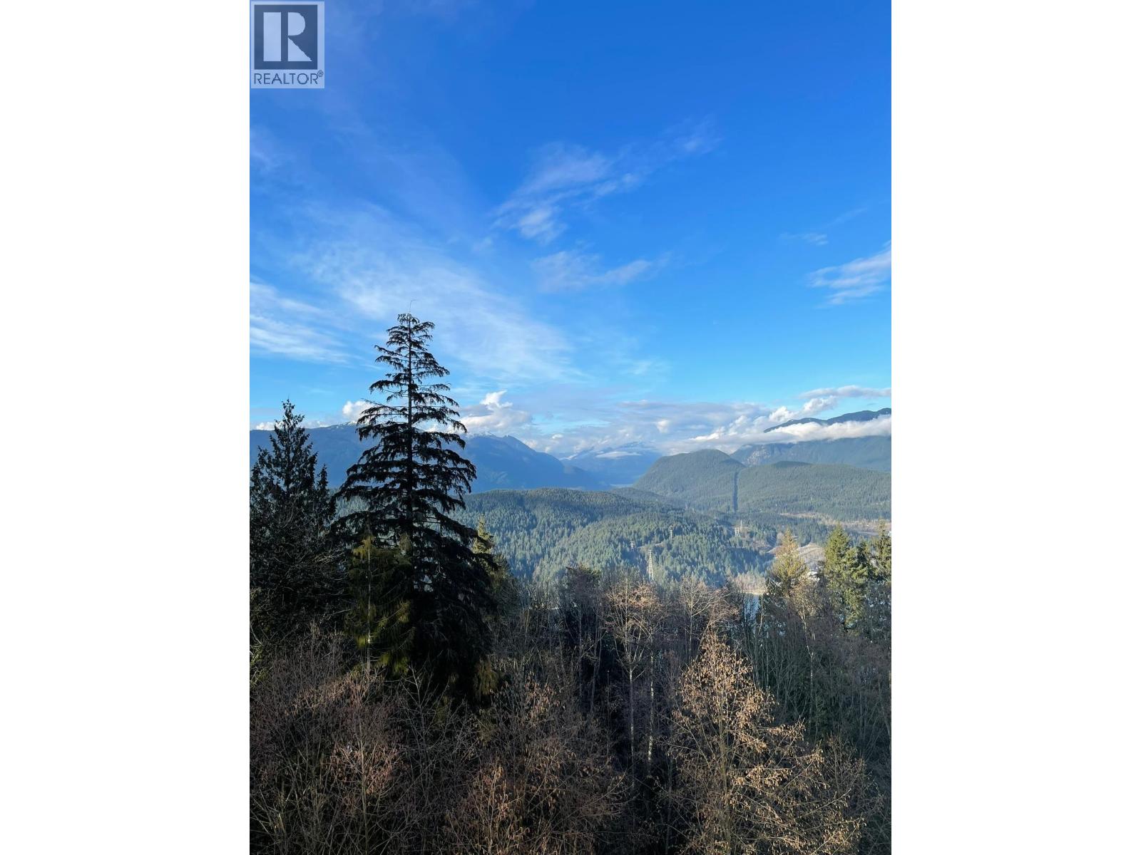 801 9232 UNIVERSITY CRESCENT