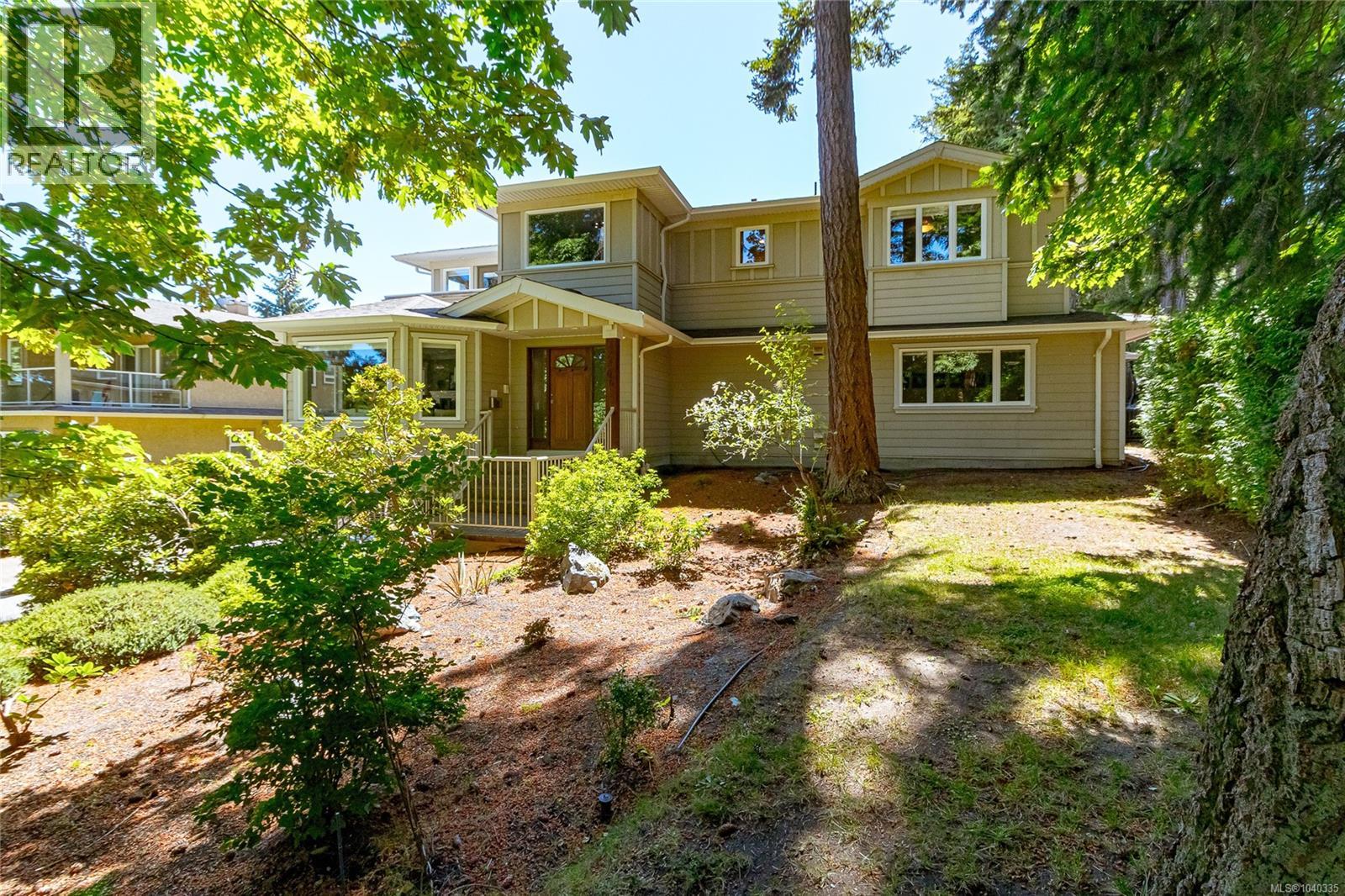 2201 Arbutus Cove Lane