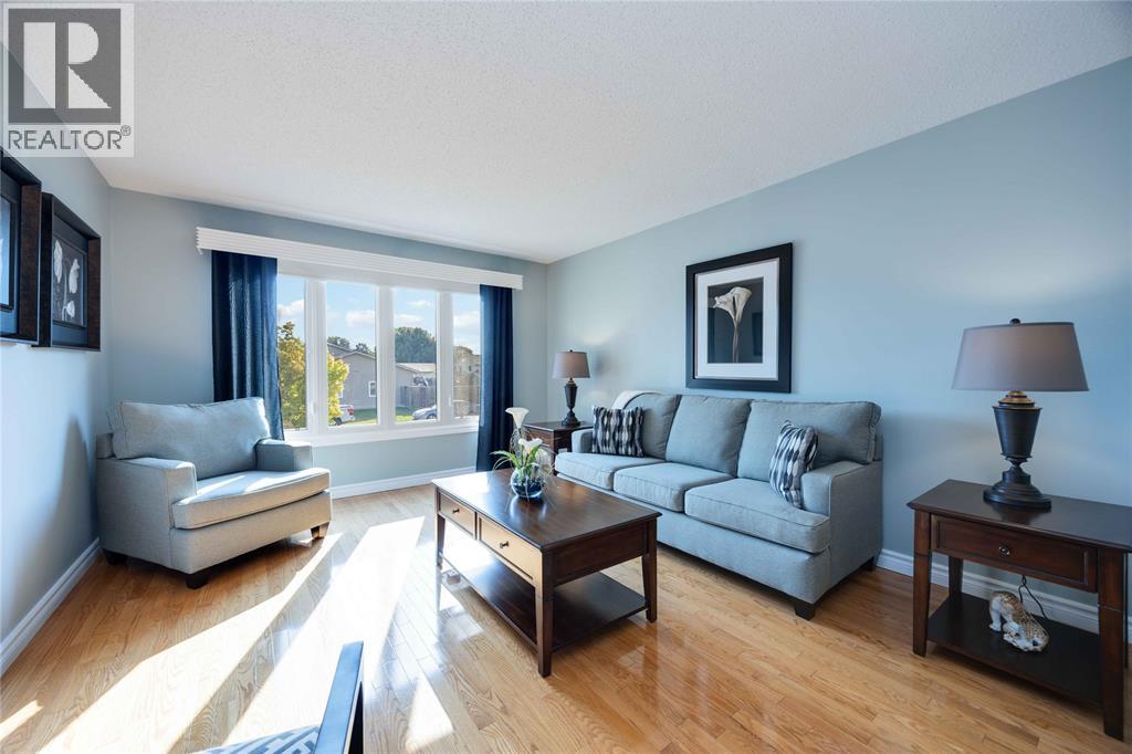222 THAMES CRESCENT