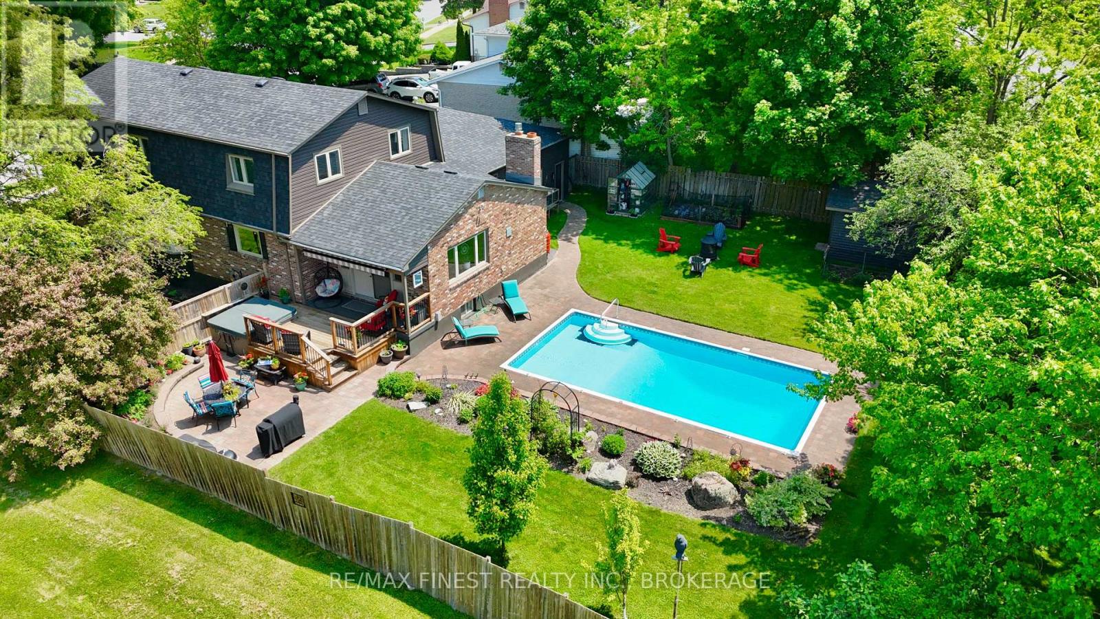 819 SAFARI DRIVE