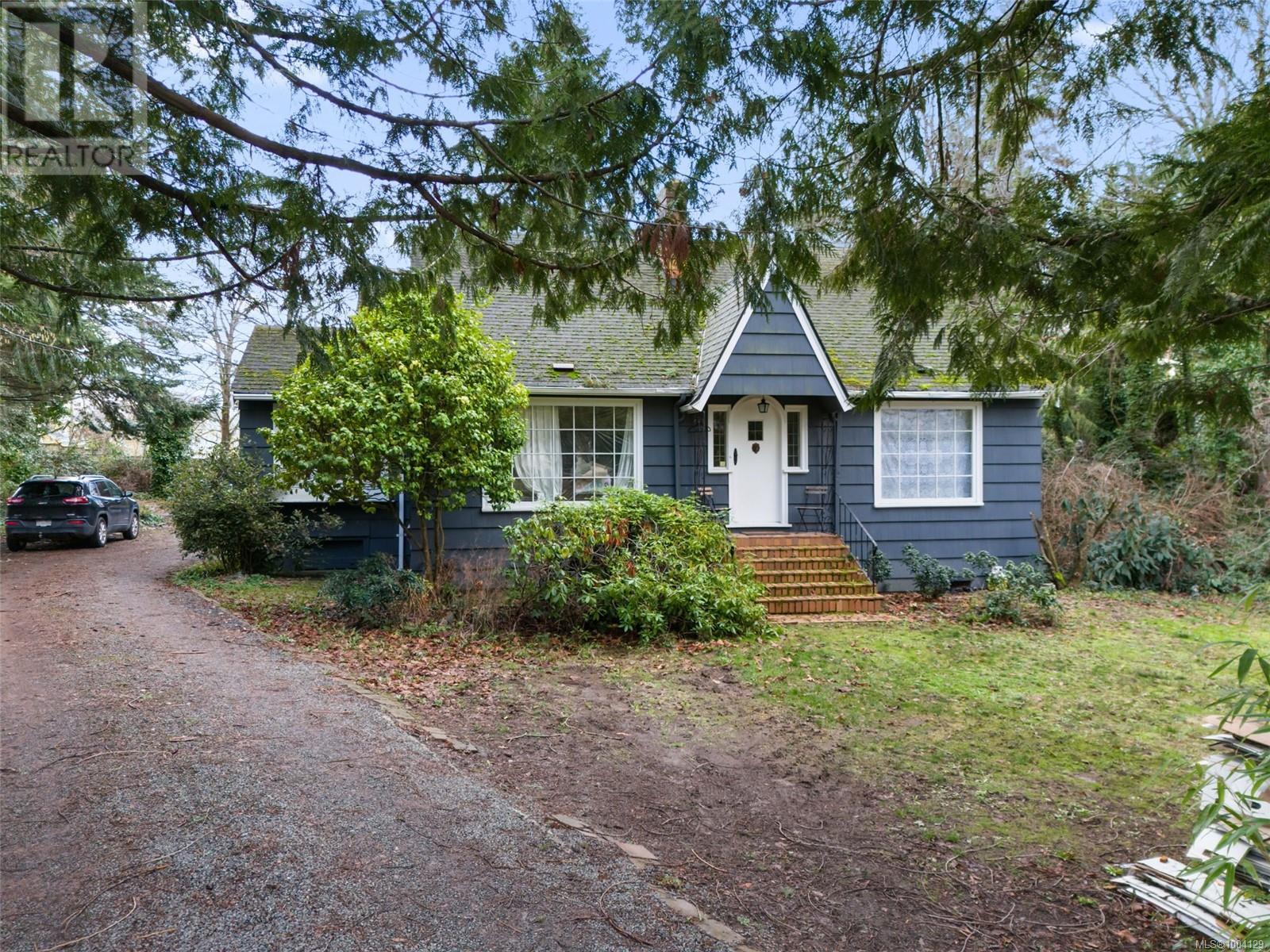 2895 Murray Dr