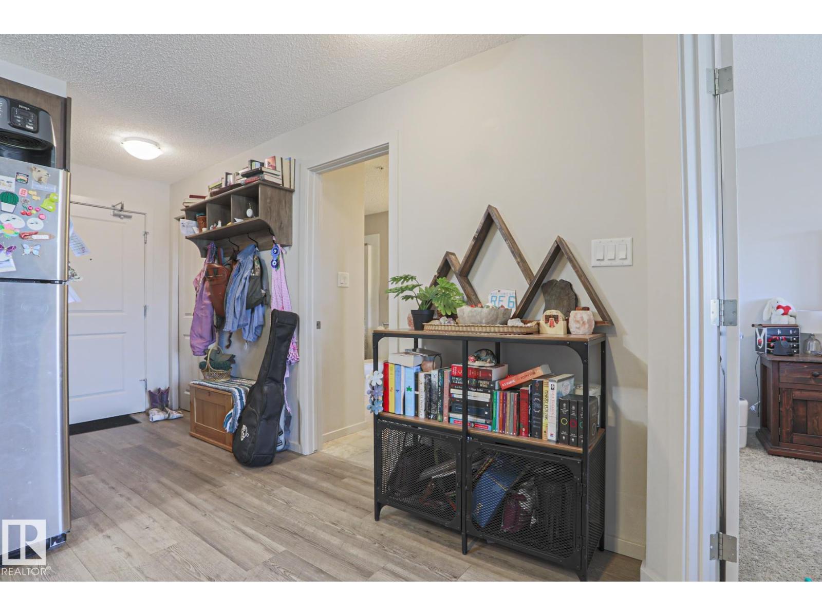 #303 7711 71 ST NW NW