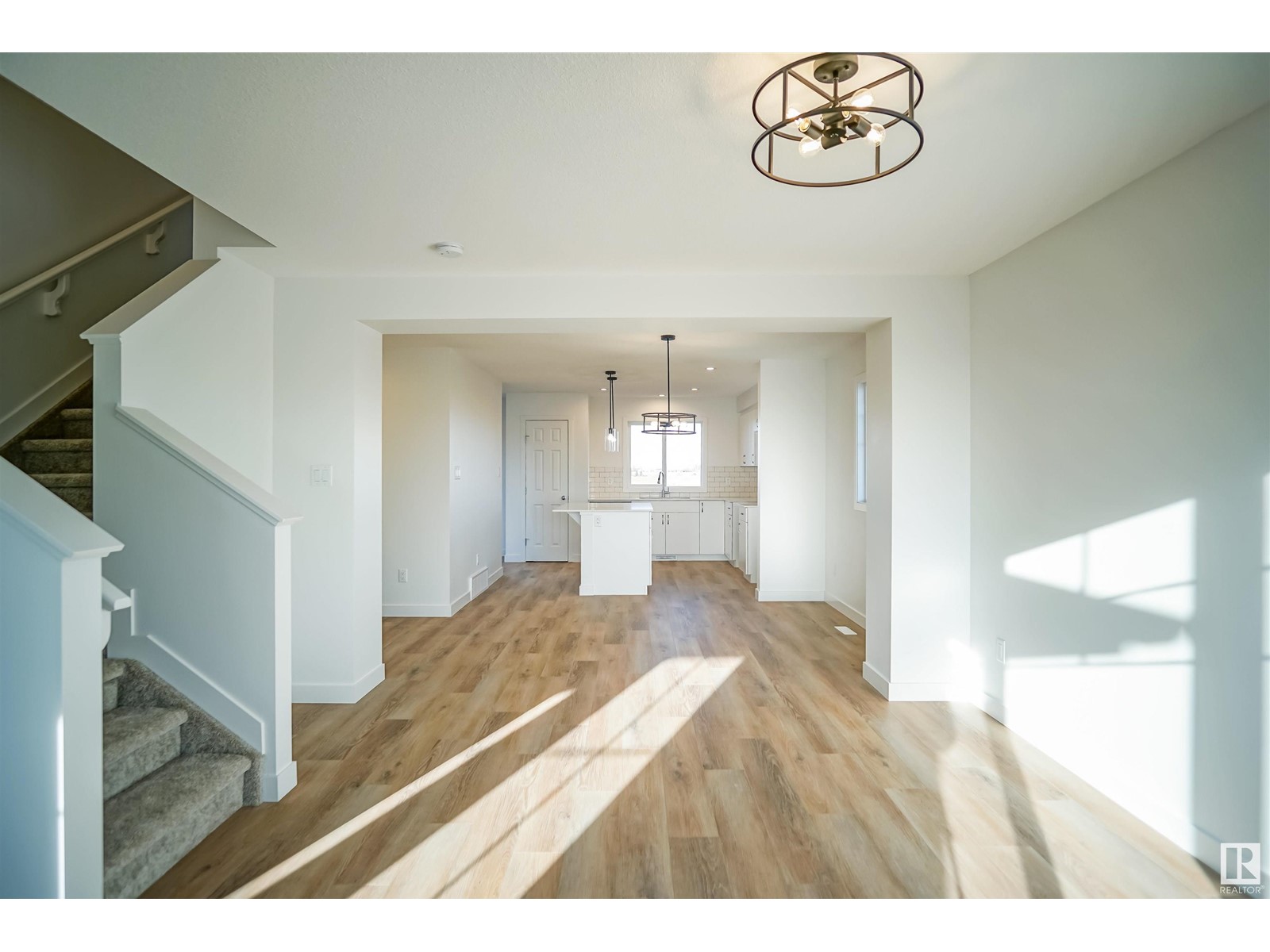 184 Savoy CR