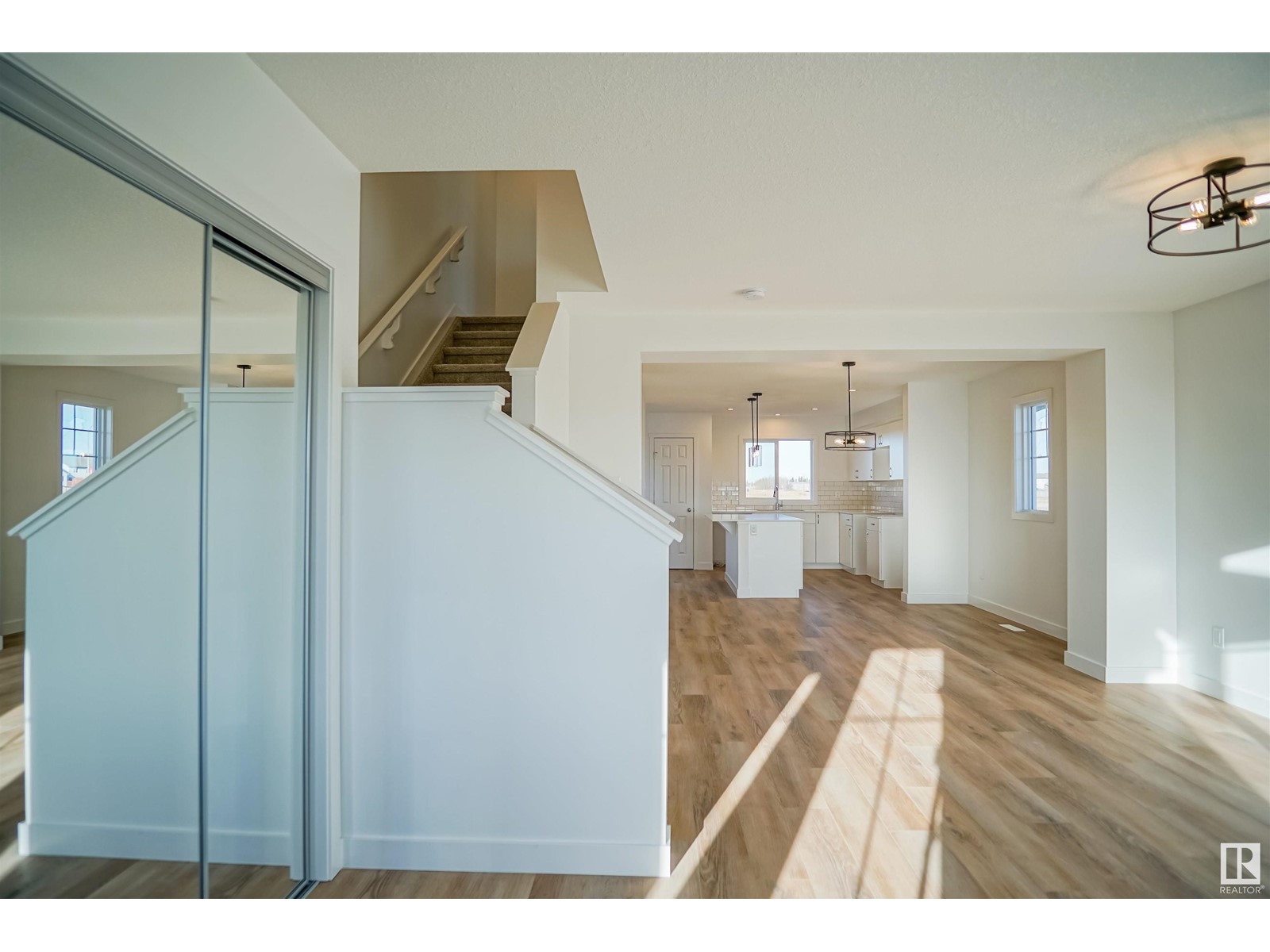 184 Savoy CR