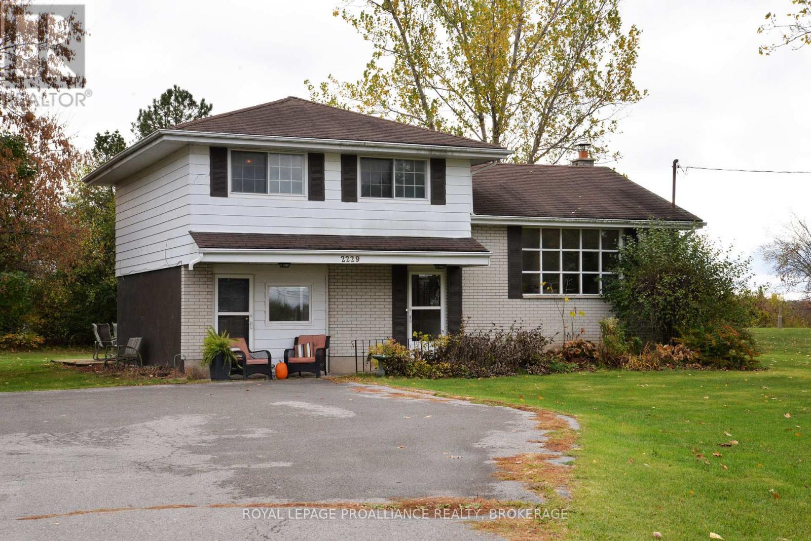 2229 PAUL BOULEVARD N