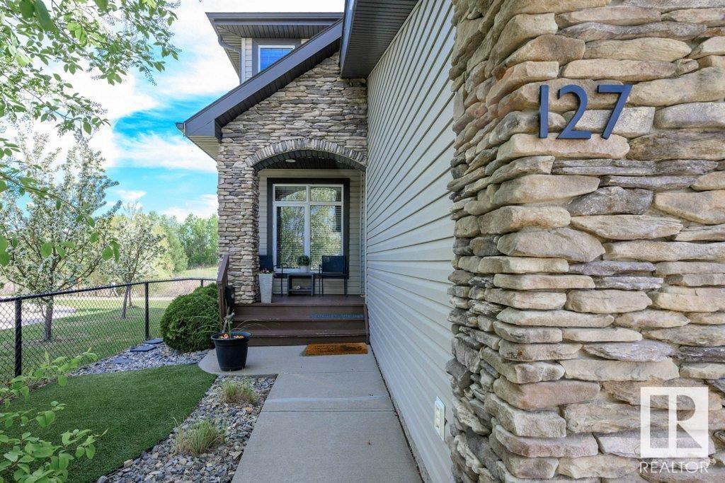 127 ELLINGTON CR