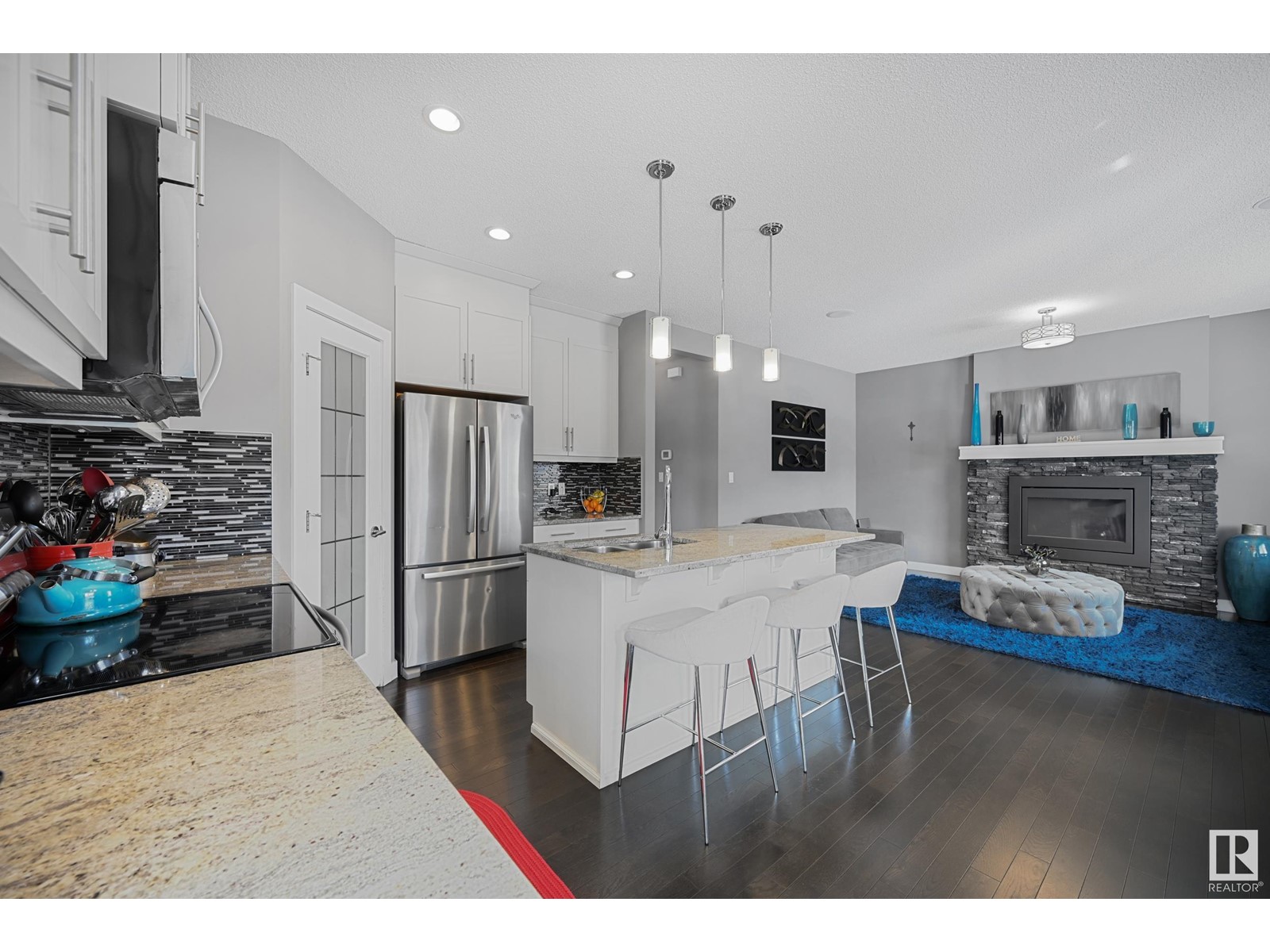 13715 165 AV NW
