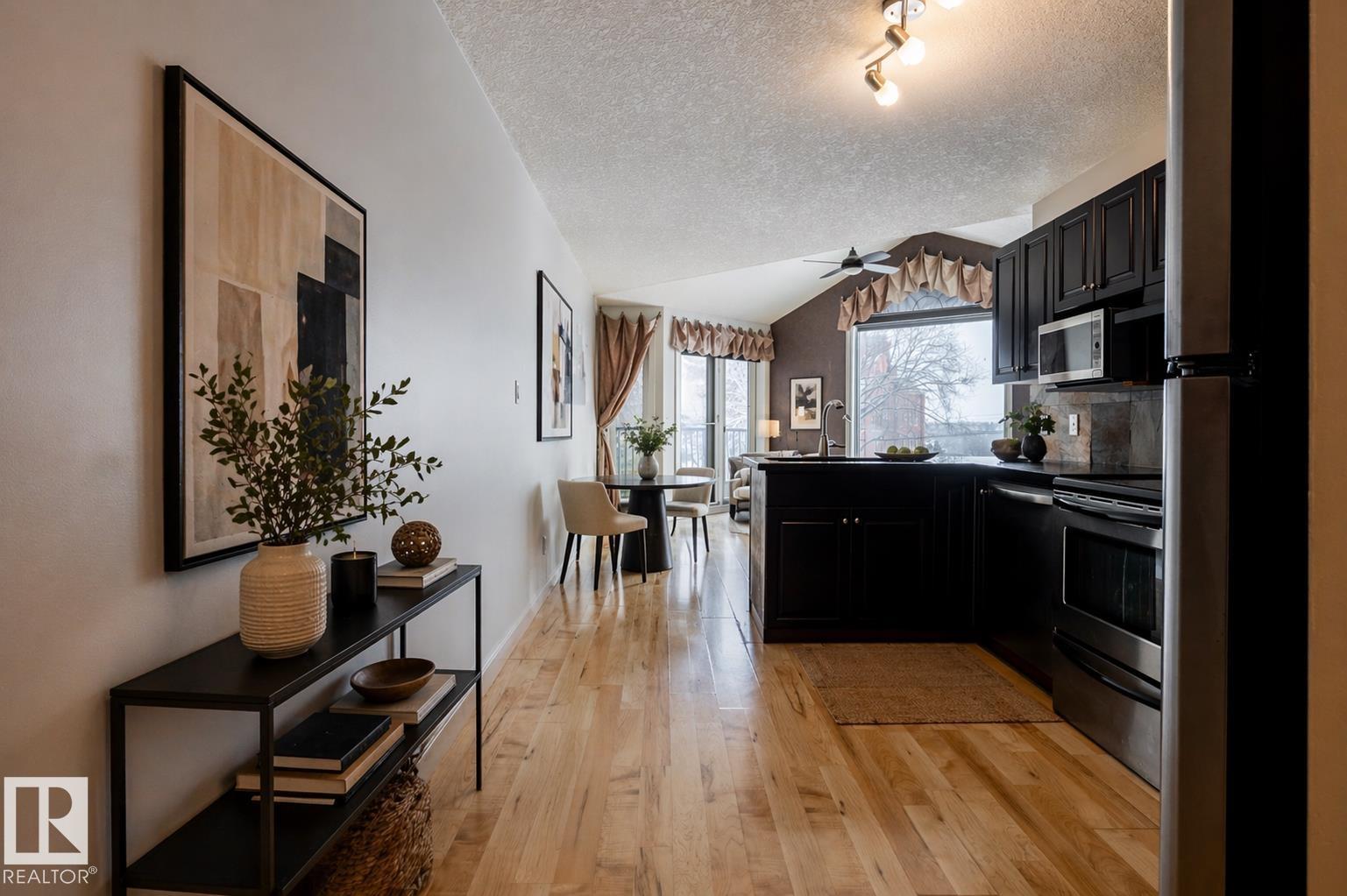 #304 9336 JASPER AV NW