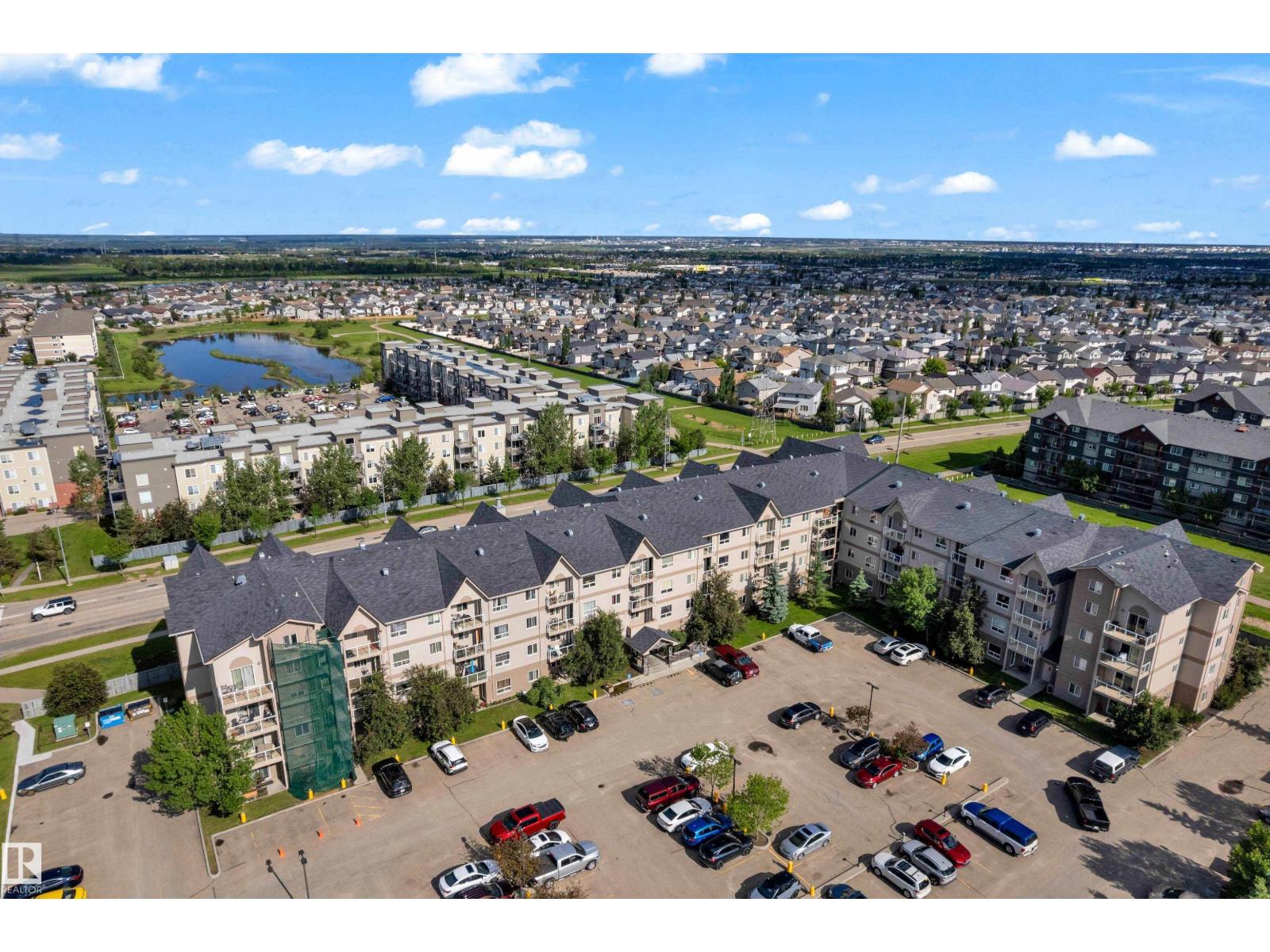 #125 5005 165 AV NW