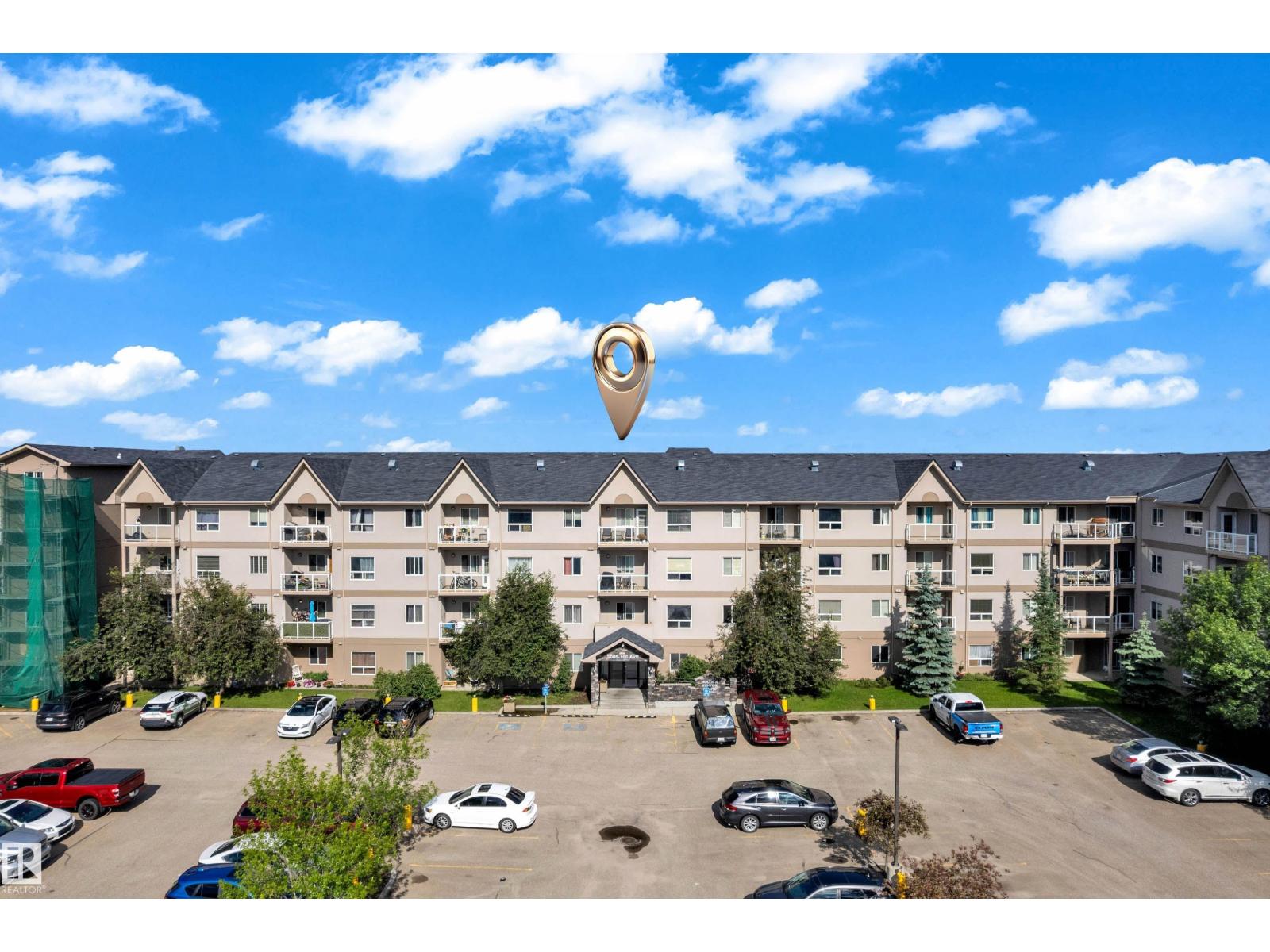 #125 5005 165 AV NW
