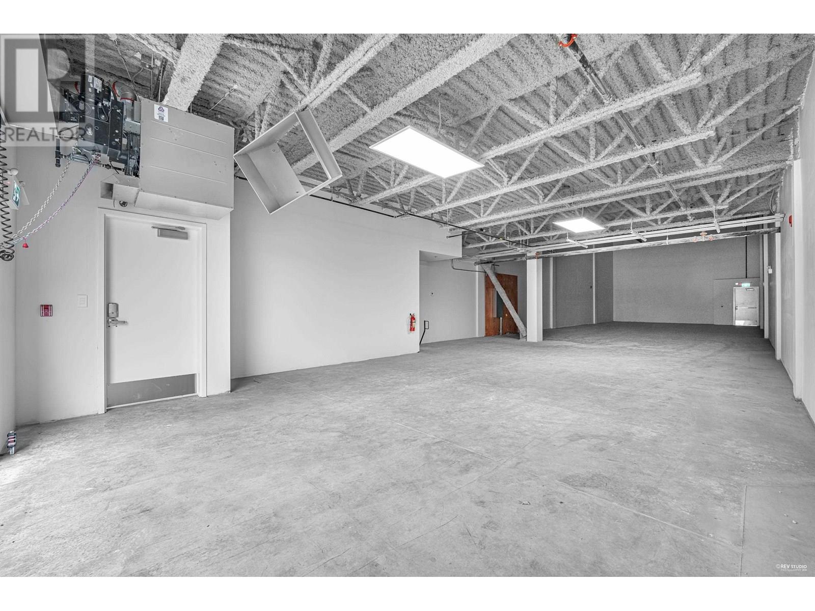 A119 4899 VANGUARD ROAD