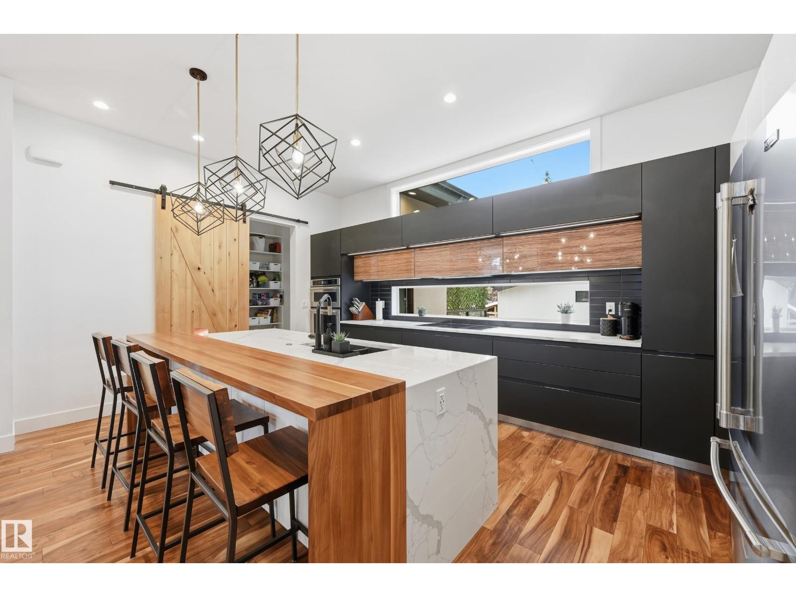 44B VALLEYVIEW CR NW