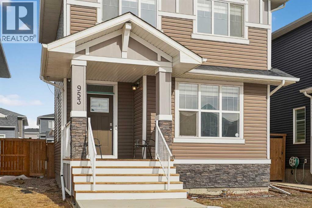 953 West Lakeview Drive