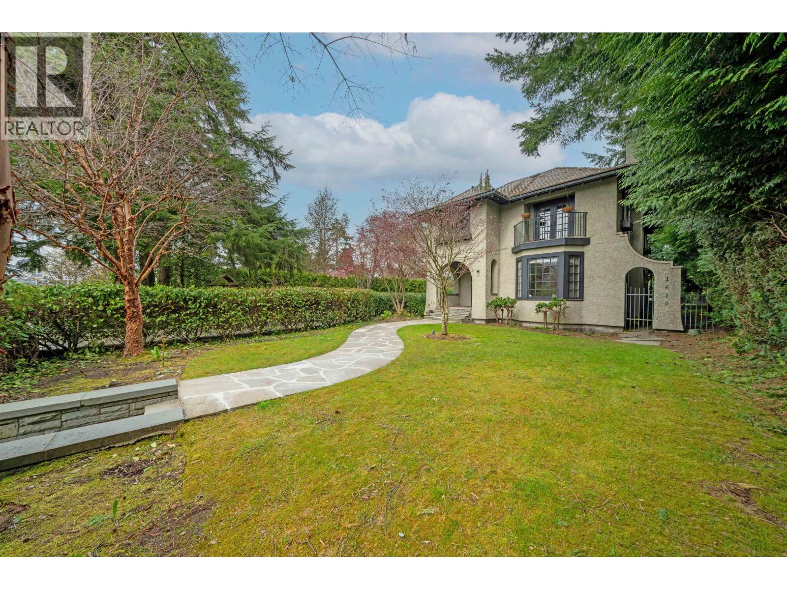 1610 WESBROOK CRESCENT