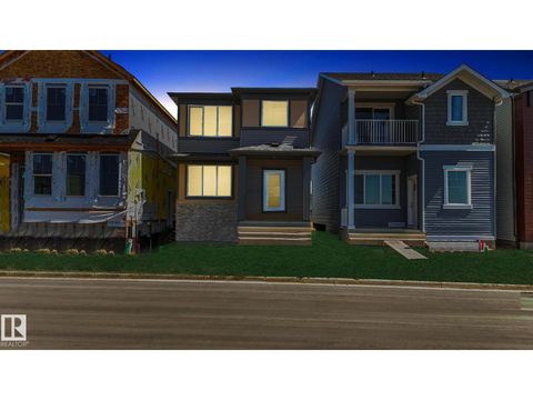 3755 Erlanger DR NW Edmonton AB T6M1R9
