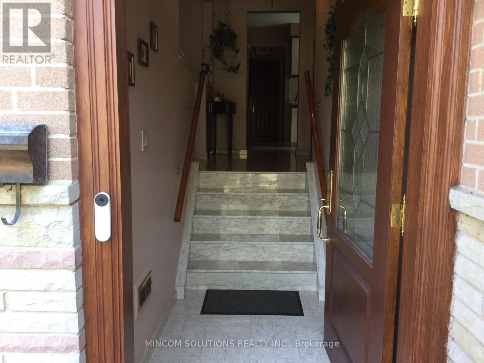167 KINGSVIEW BOULEVARD