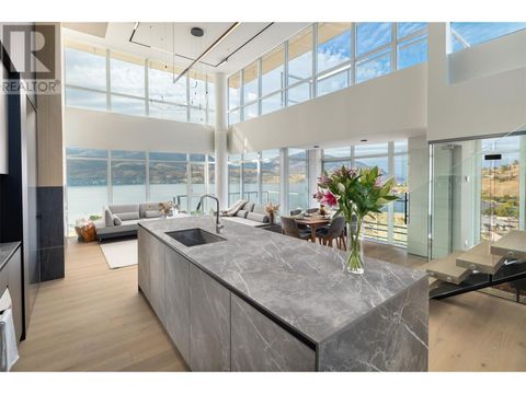 1075 Sunset Drive Unit# PH1 Kelowna BC V1Y9Y9