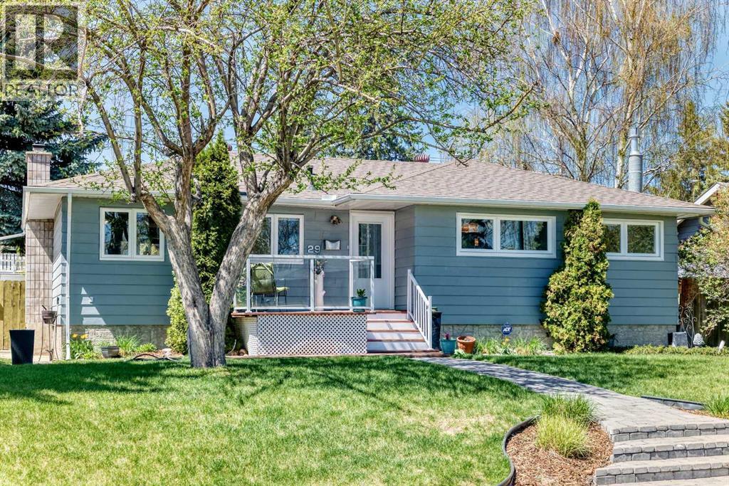 29 Chisholm Crescent NW