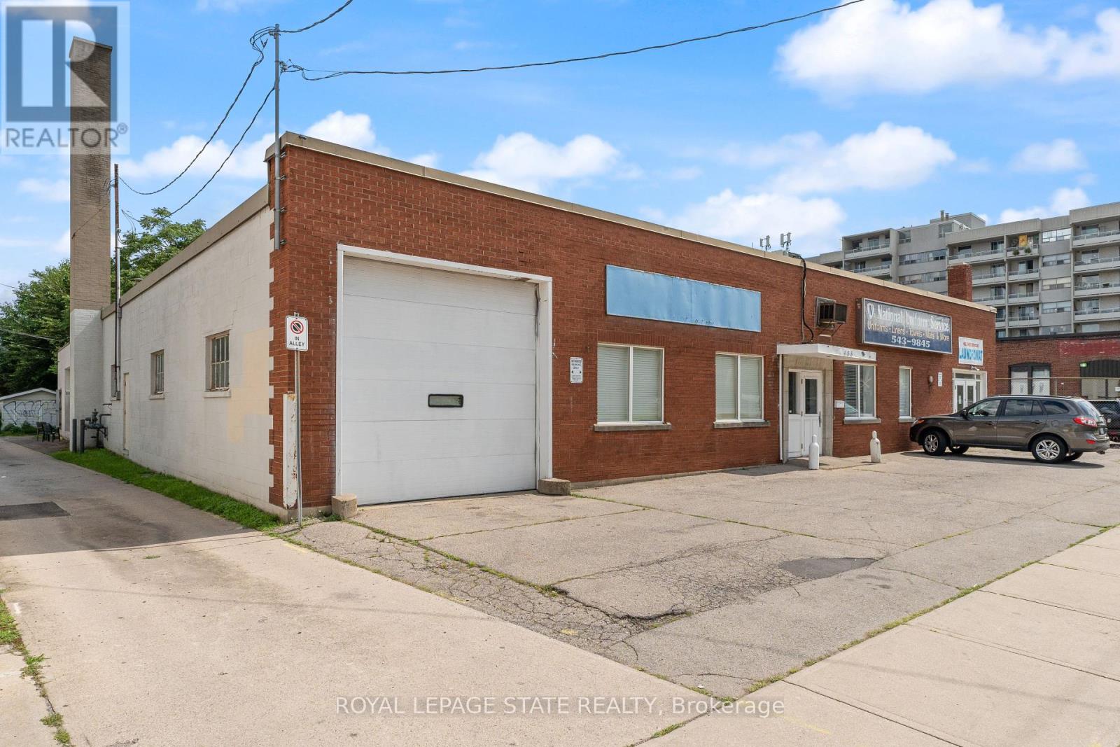 455 CUMBERLAND AVENUE