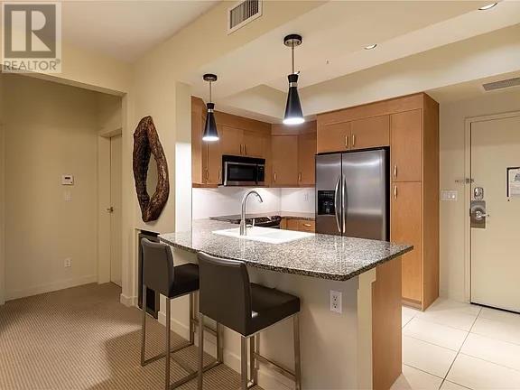 7343 Okanagan Landing Road Unit# 2204