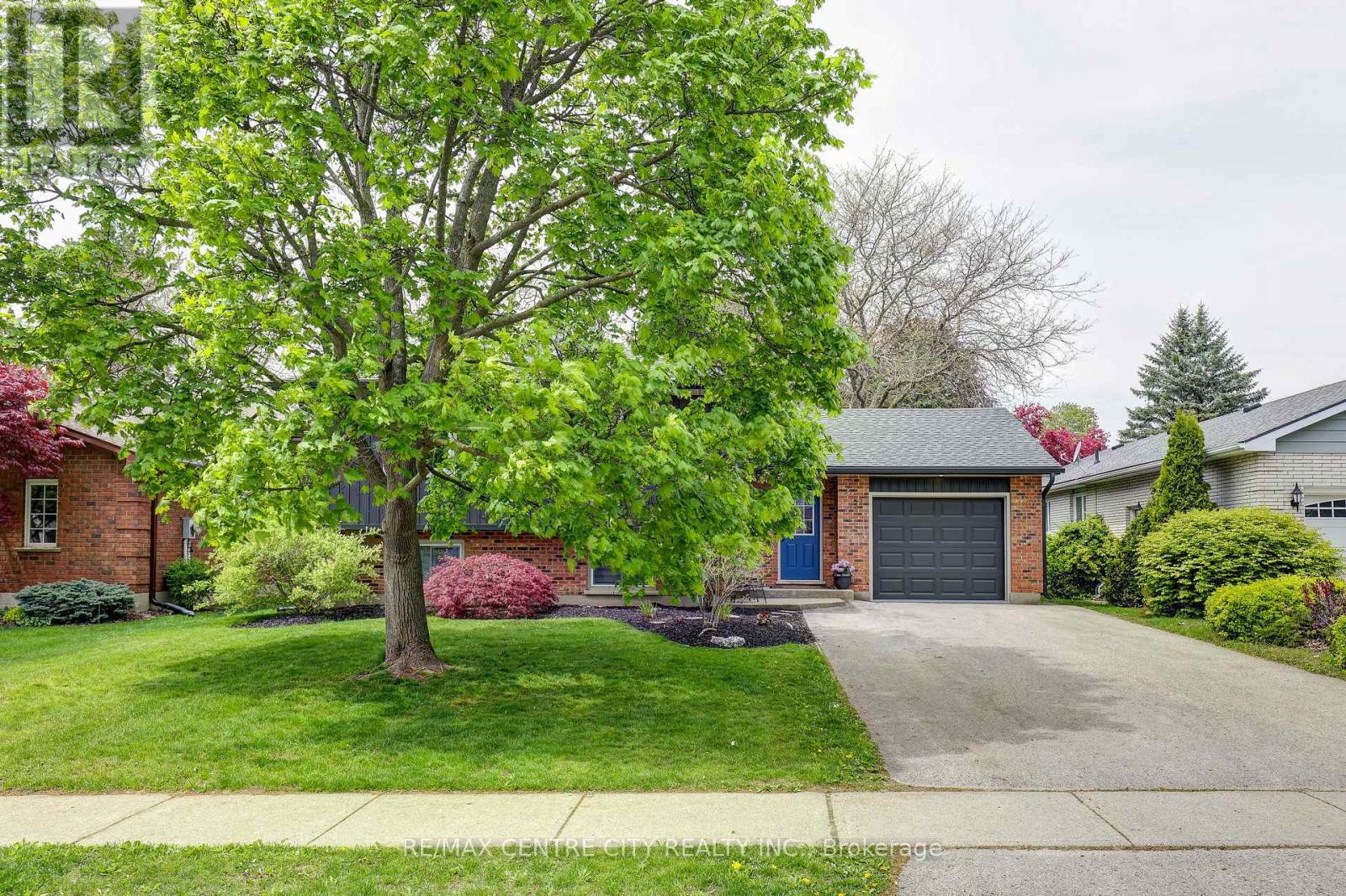 142 DUFFERIN STREET
