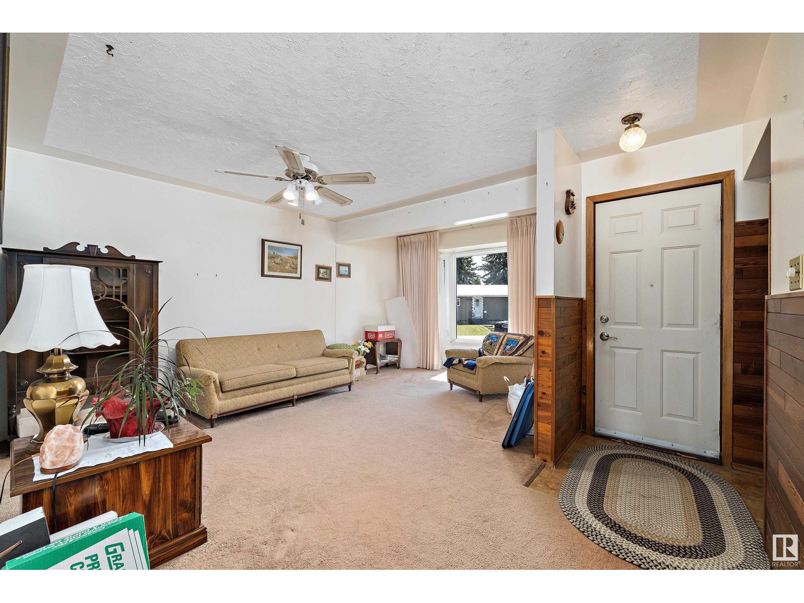 13335 104 ST NW