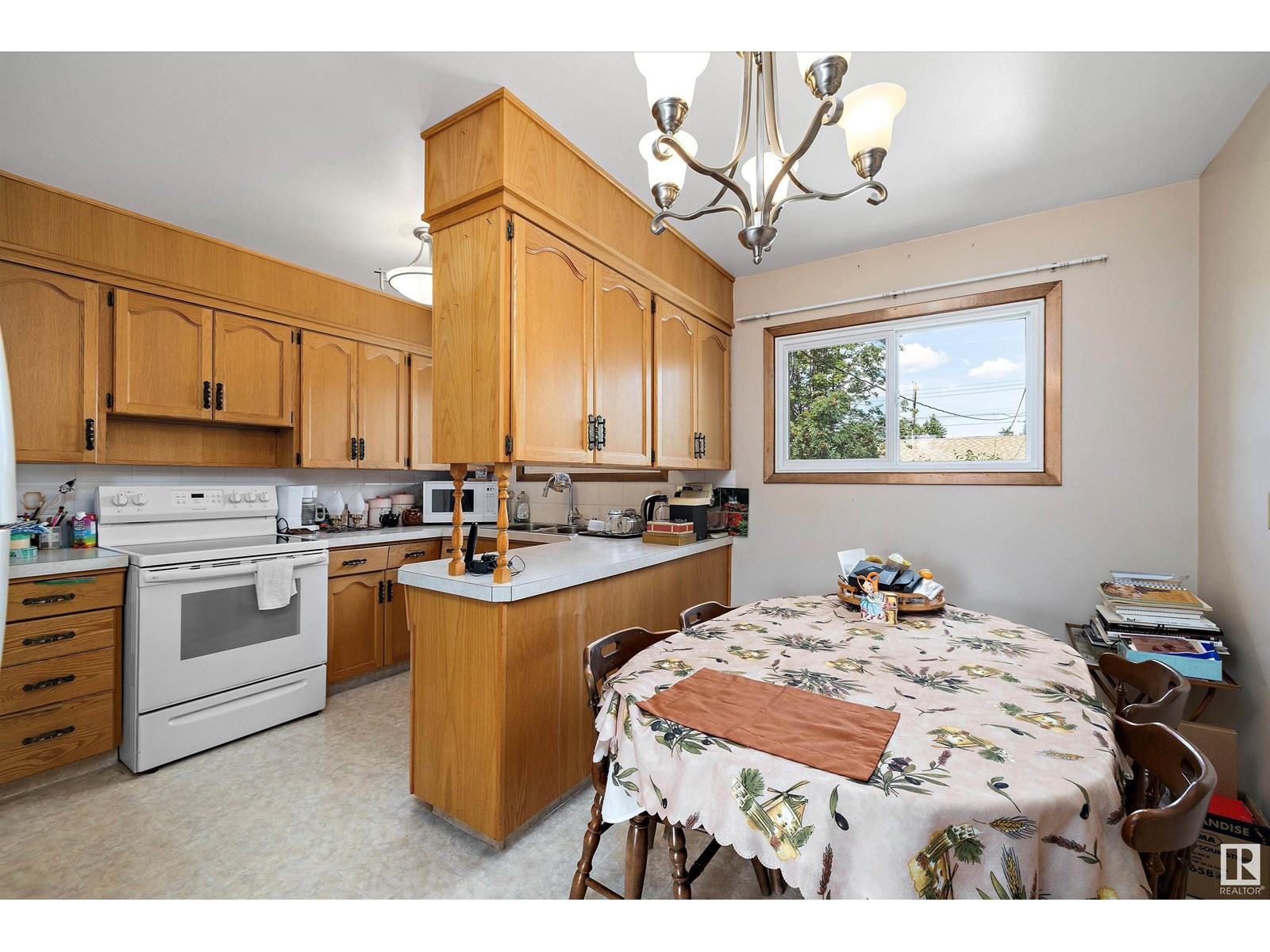 13335 104 ST NW