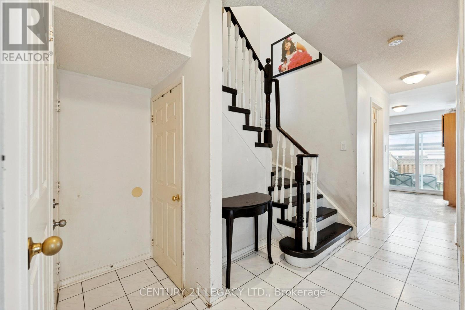 71 TOWNLEY CRESCENT