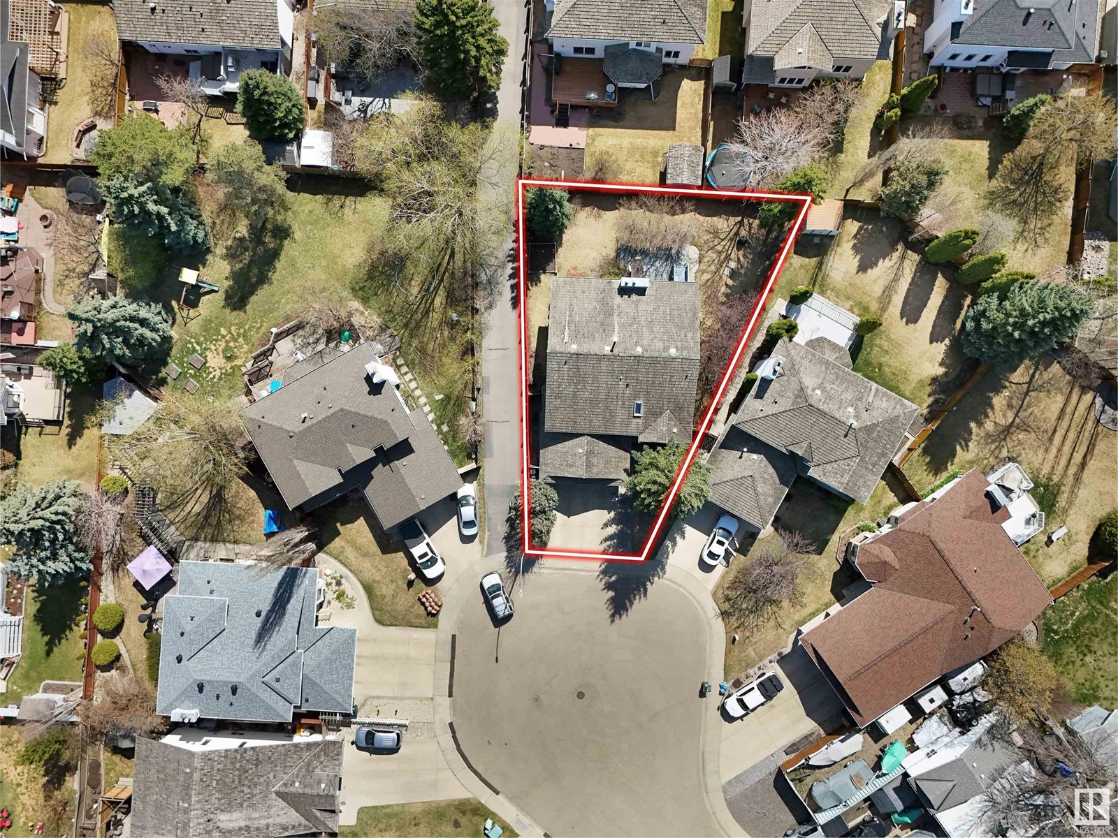 85 RAVEN DR