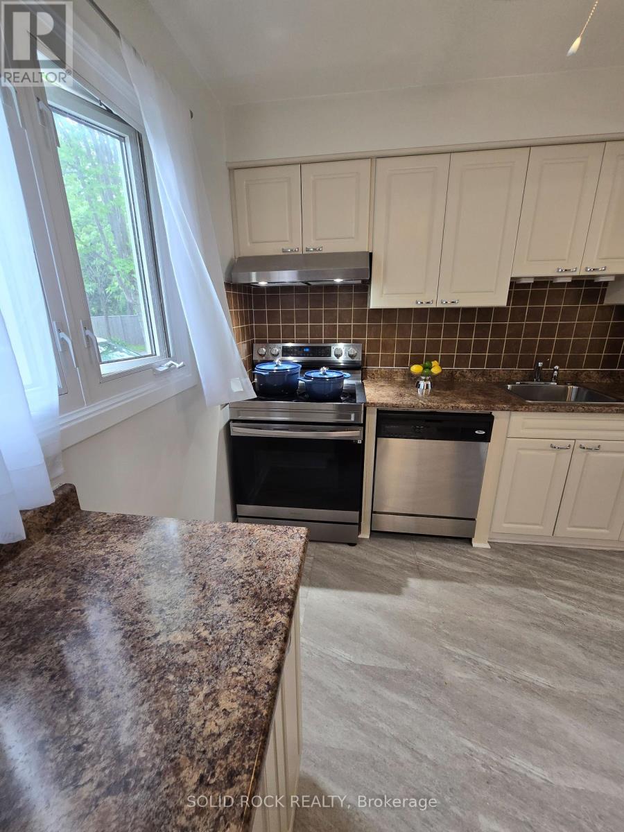 9 - 740 MORIN STREET N