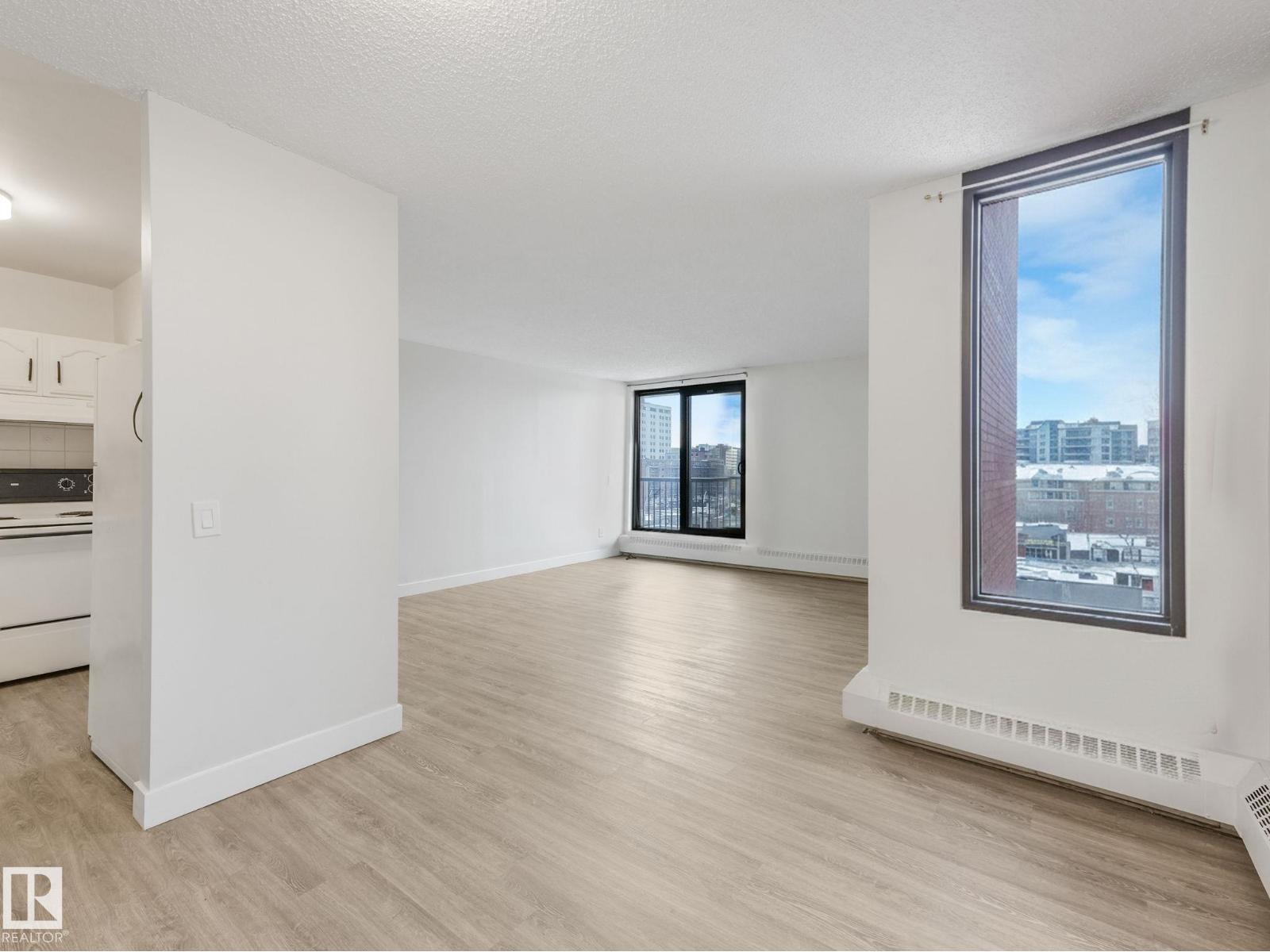 #406 10125 109 ST NW