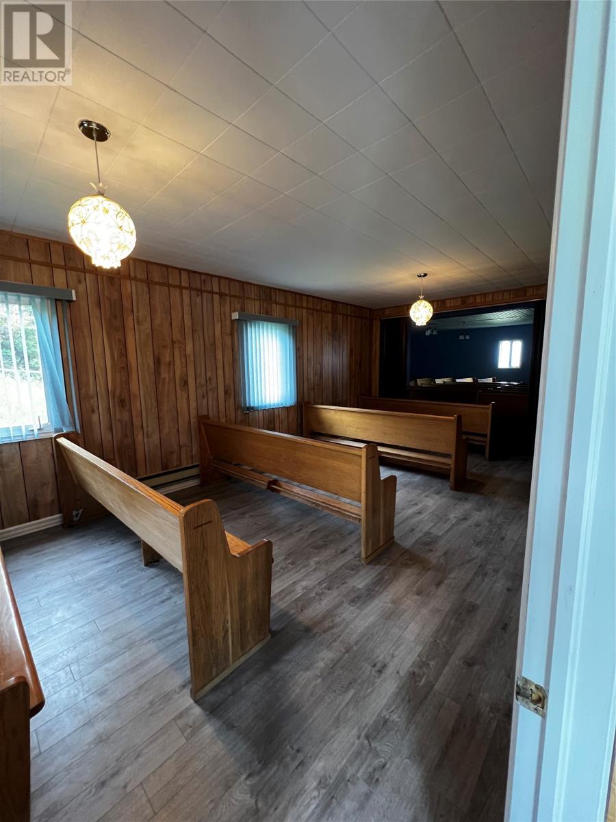 264/272 Route NL-94 Road