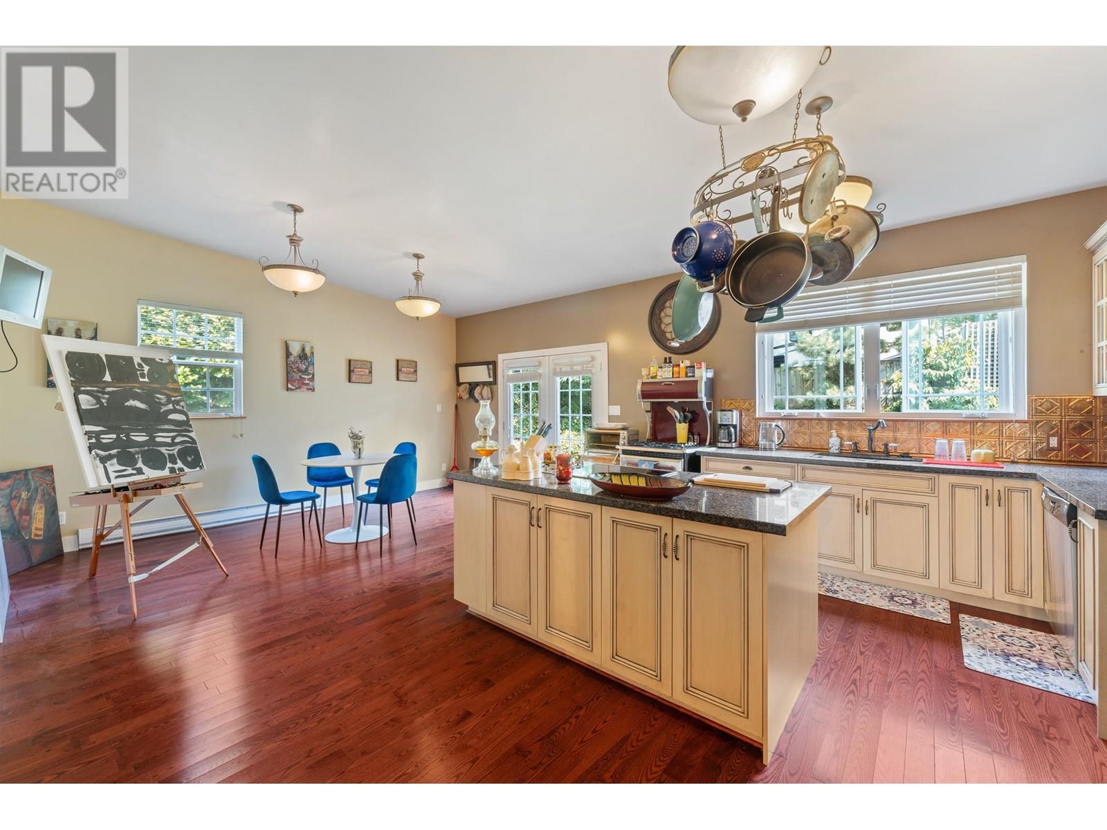 316 LAVAL SQUARE