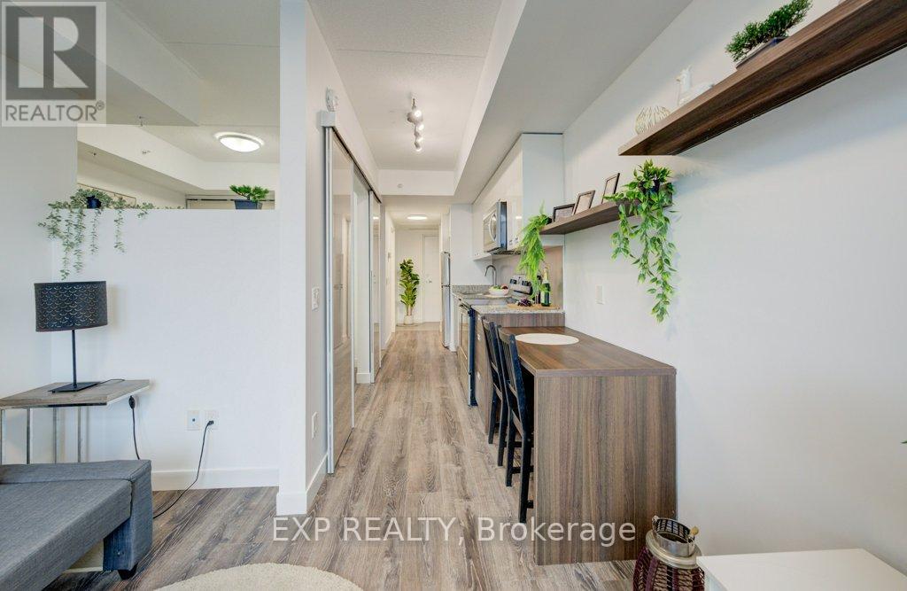 718 - 250 ALBERT STREET