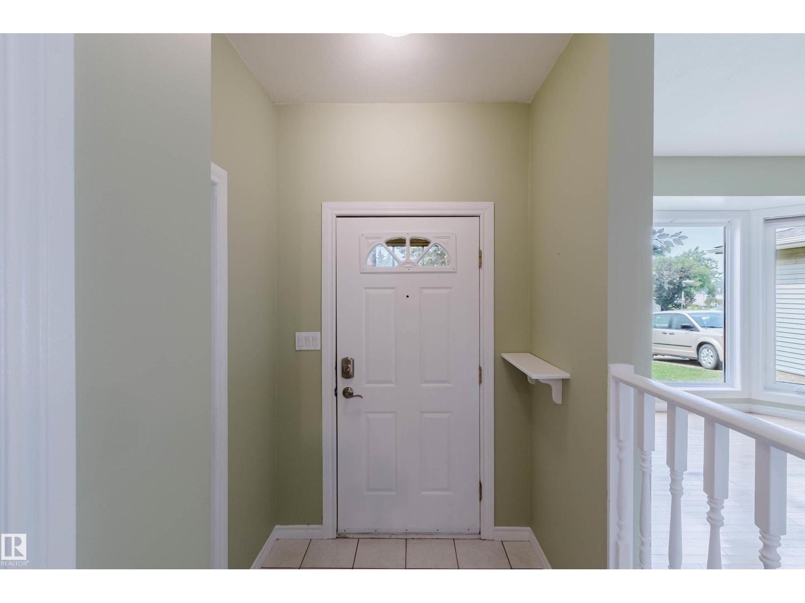 2439 112 ST NW
