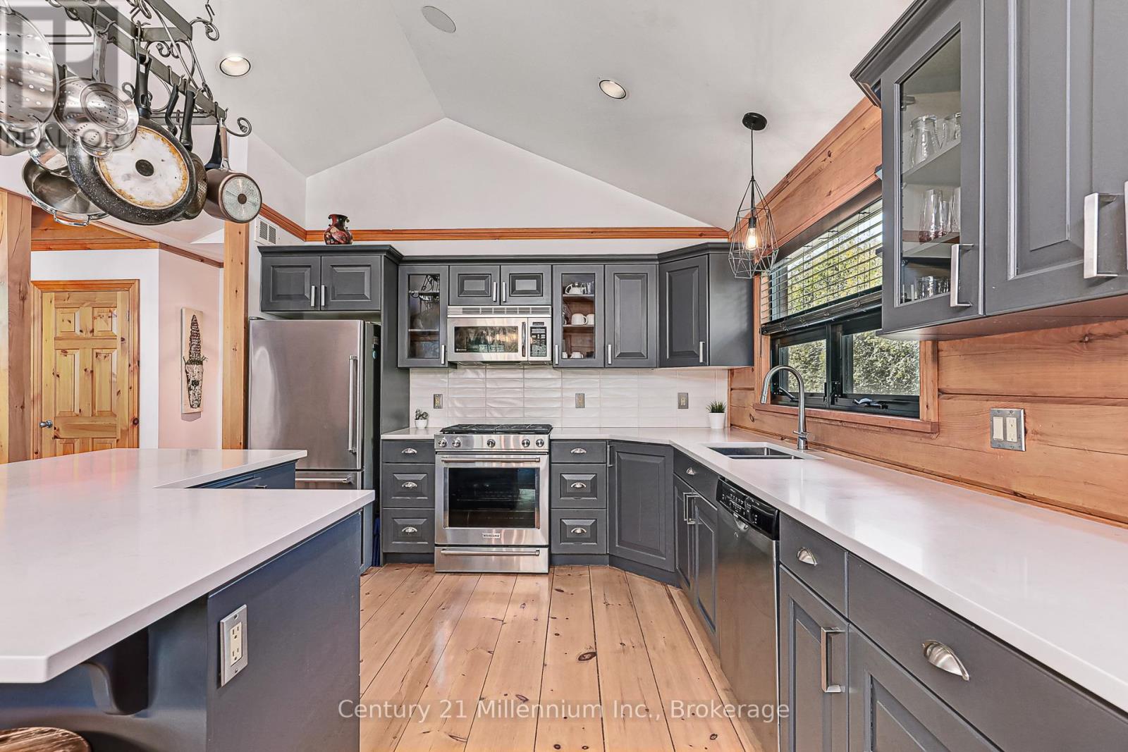 108 CORTINA CRESCENT