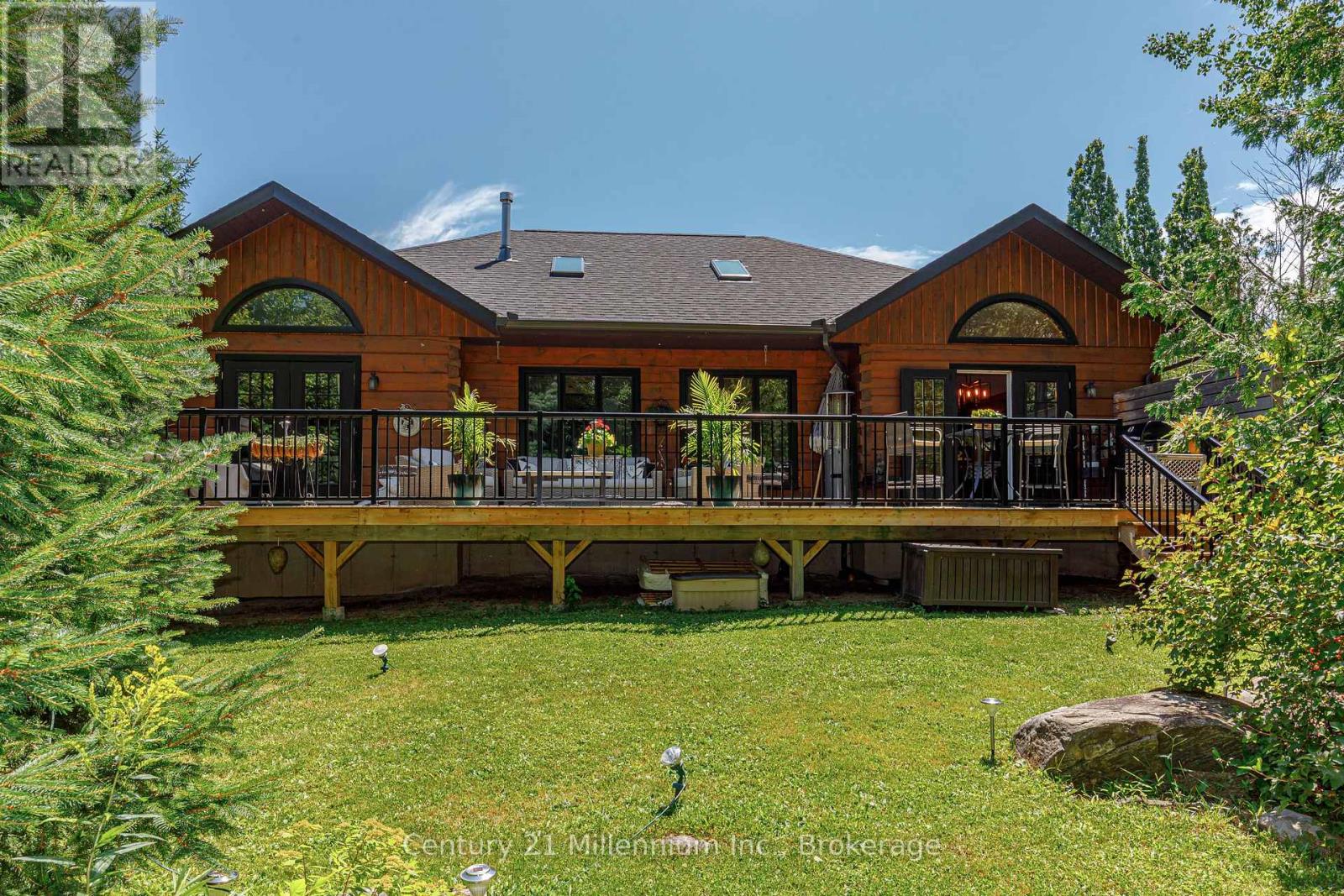 108 CORTINA CRESCENT