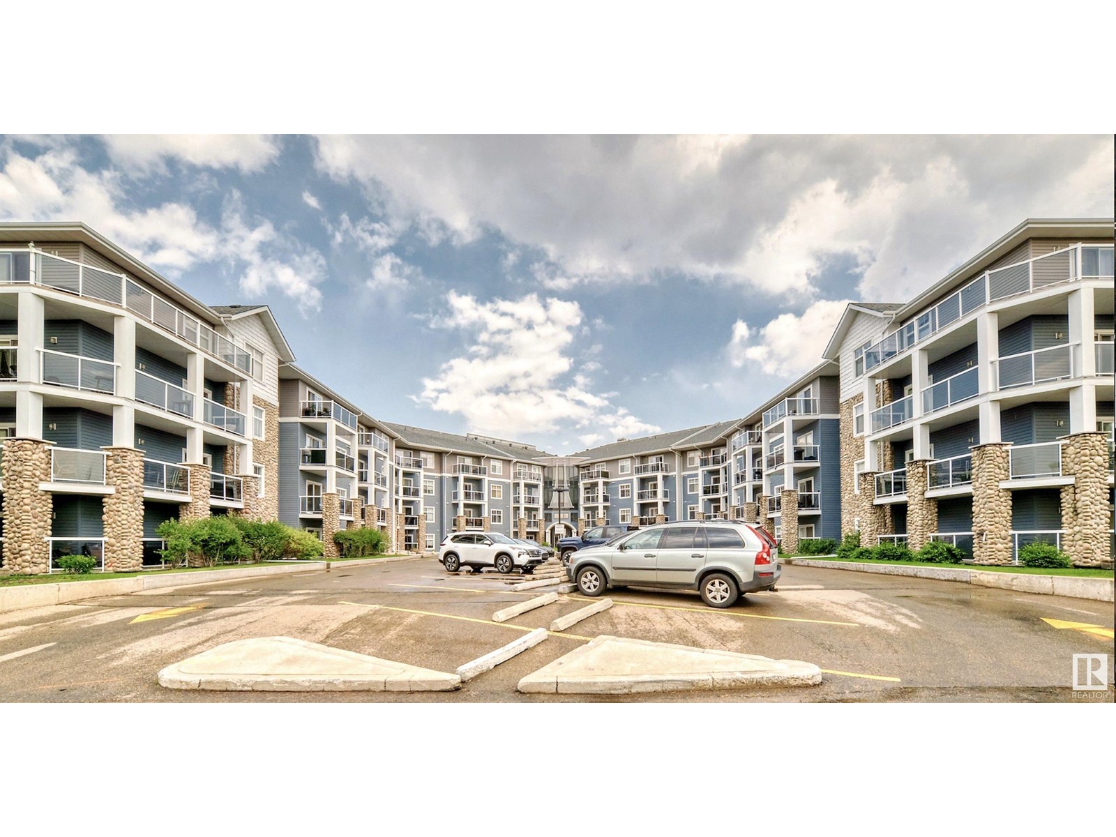 #435 16035 132 ST NW