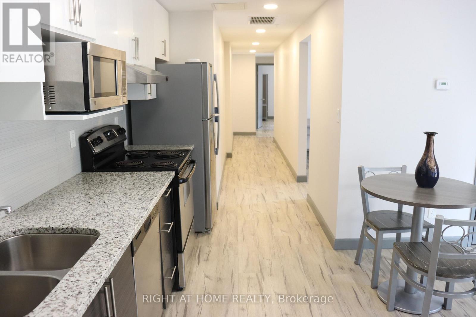 215 - 258B SUNVIEW STREET
