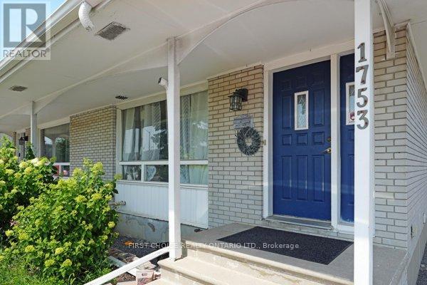 1753 HERON ROAD