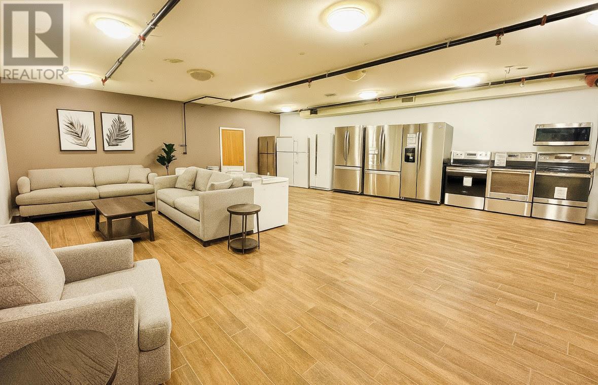 1060 Leathead Road Unit# 10