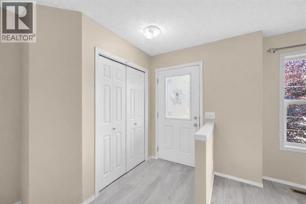 5 Saddlebrook Common NE