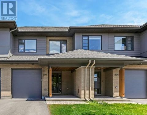 206 PISCES TERRACE Ottawa ON K1T0S8