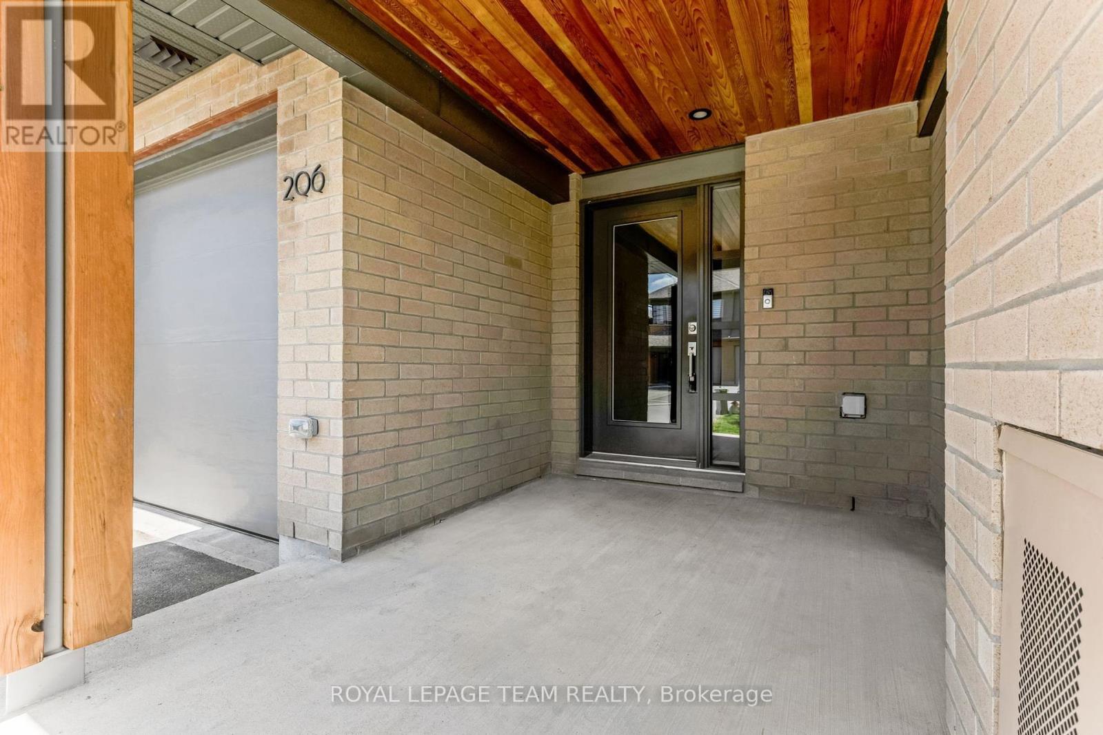 206 PISCES TERRACE